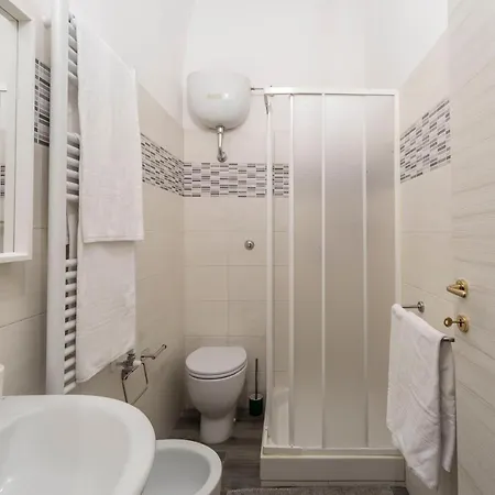 Flat 07 - New Opening 罗马